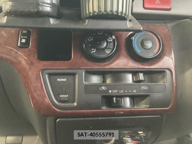 Toyota HIACE VAN 2008-04 7616929-26