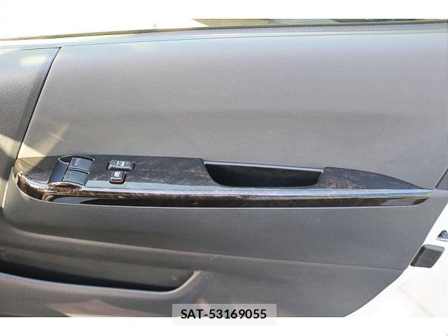Toyota HIACE VAN 2024-01 7616914-10