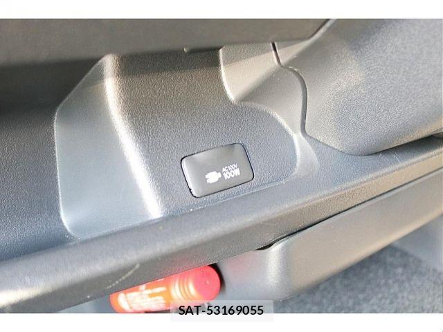 Toyota HIACE VAN 2024-01 7616914-19