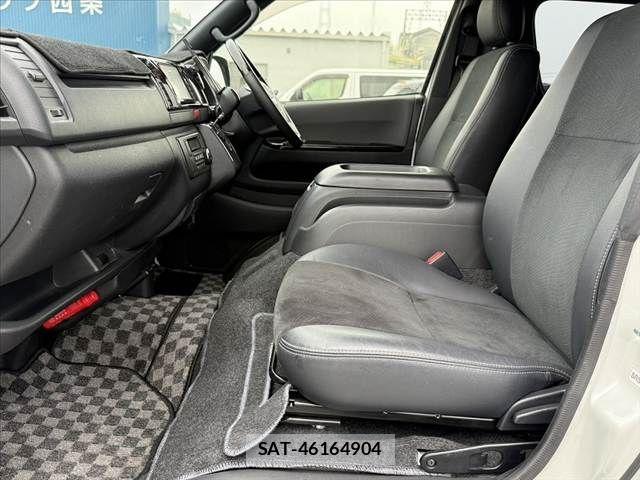 Toyota HIACE VAN 2018-12 7616918-16