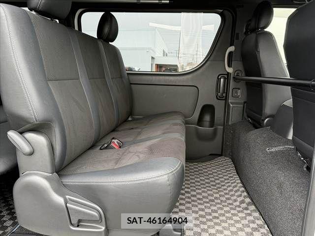 Toyota HIACE VAN 2018-12 7616918-17
