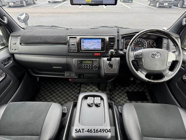 Toyota HIACE VAN 2018-12 7616918-1