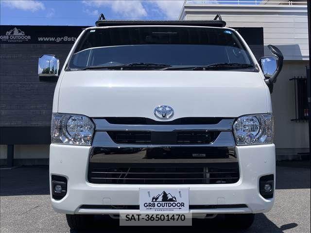 Toyota HIACE VAN 2022-11 7616917-1