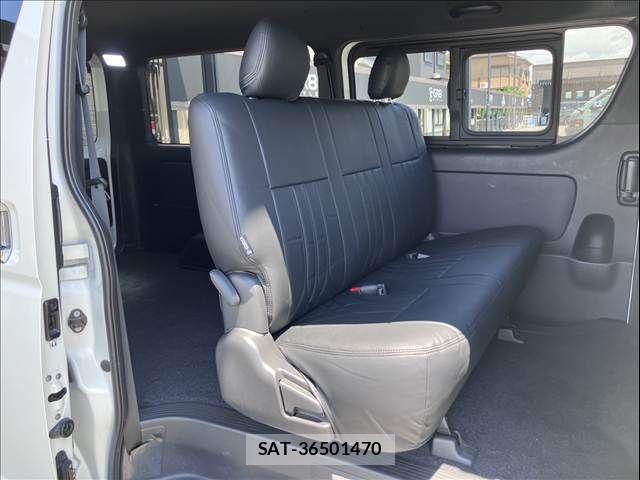 Toyota HIACE VAN 2022-11 7616917-7