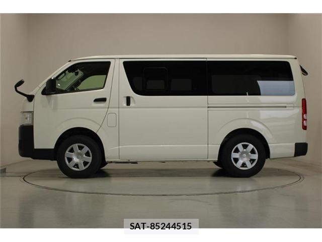 Toyota HIACE VAN 2022-03 7616923-9
