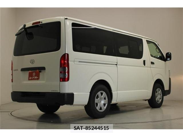 Toyota HIACE VAN 2022-03 7616923-12