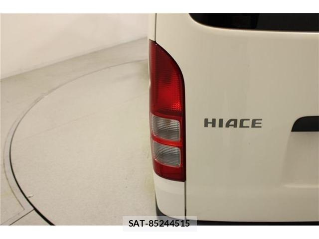 Toyota HIACE VAN 2022-03 7616923-19