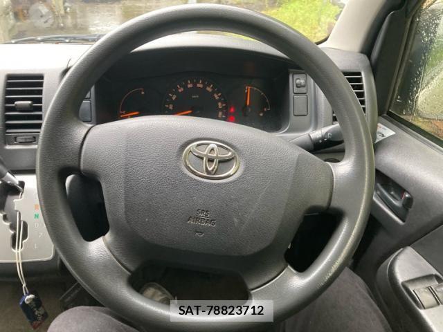 Toyota HIACE VAN 2014-04 7616928-12