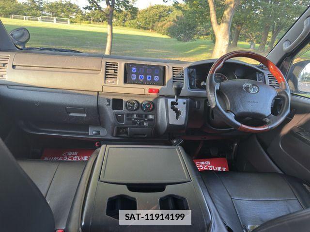 Toyota HIACE VAN 2012-10 7785406-11