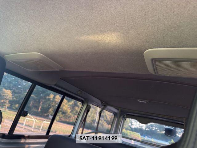 Toyota HIACE VAN 2012-10 7785406-15
