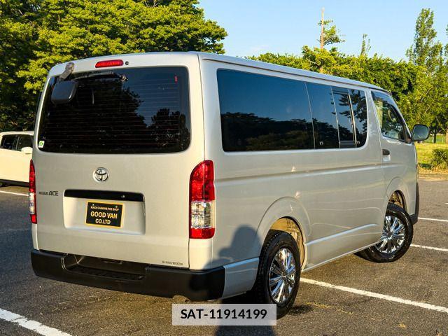 Toyota HIACE VAN 2012-10 7785406-1