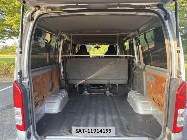 Toyota HIACE VAN 2012-10 7785406-19