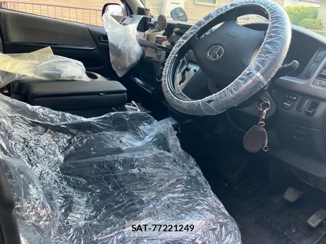 Toyota HIACE VAN 2011-01 7785405-14