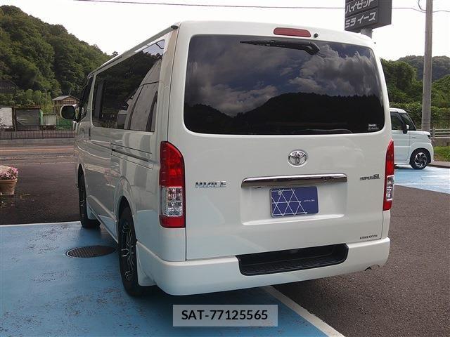 Toyota HIACE VAN 2017-10 7876738-14