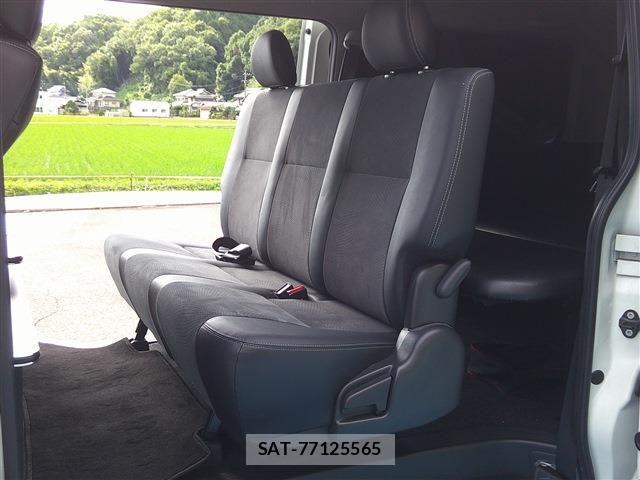 Toyota HIACE VAN 2017-10 7876738-18