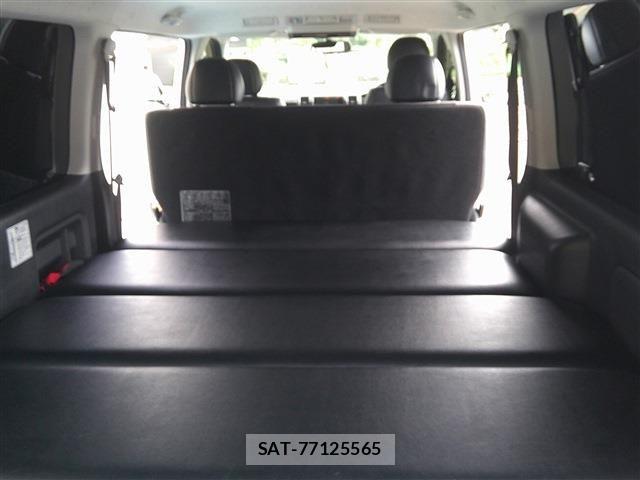 Toyota HIACE VAN 2017-10 7876738-20