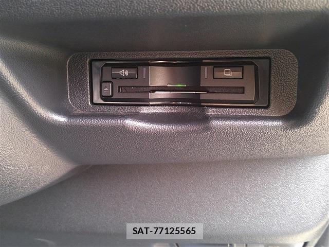 Toyota HIACE VAN 2017-10 7876738-24