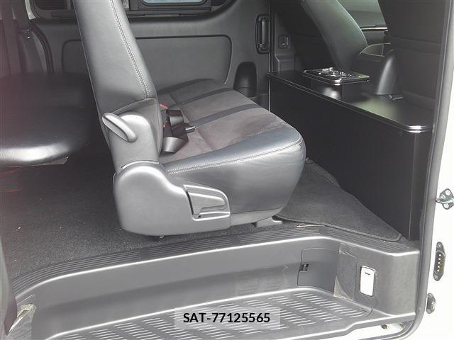 Toyota HIACE VAN 2017-10 7876738-7