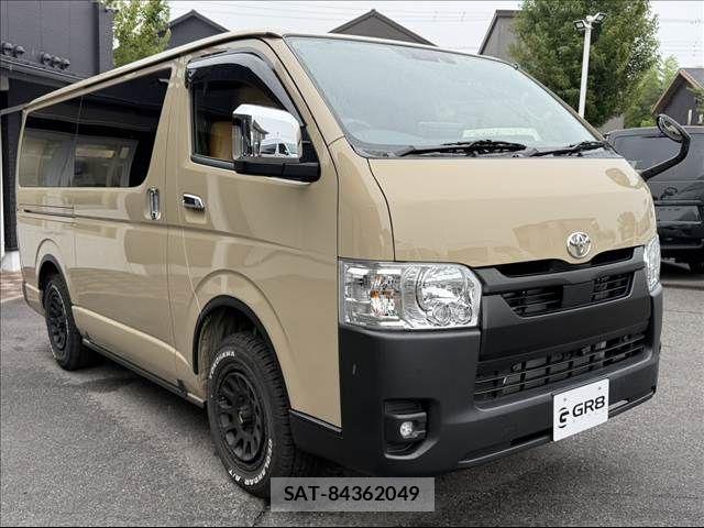 Toyota HIACE VAN 2024-04 7876727-10
