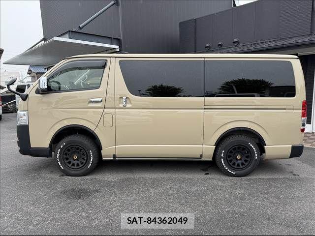 Toyota HIACE VAN 2024-04 7876727-13