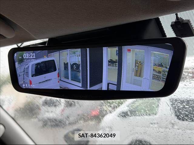 Toyota HIACE VAN 2024-04 7876727-18