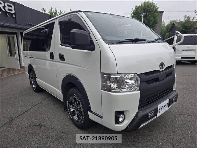 Toyota HIACE VAN 2017-12 7876739-10