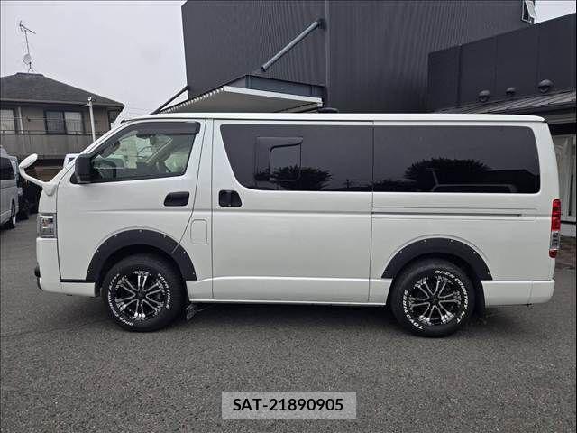 Toyota HIACE VAN 2017-12 7876739-13