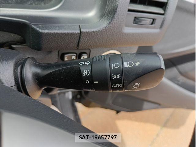 Toyota HIACE VAN 2016-03 7902690-10