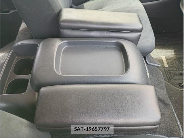 Toyota HIACE VAN 2016-03 7902690-12