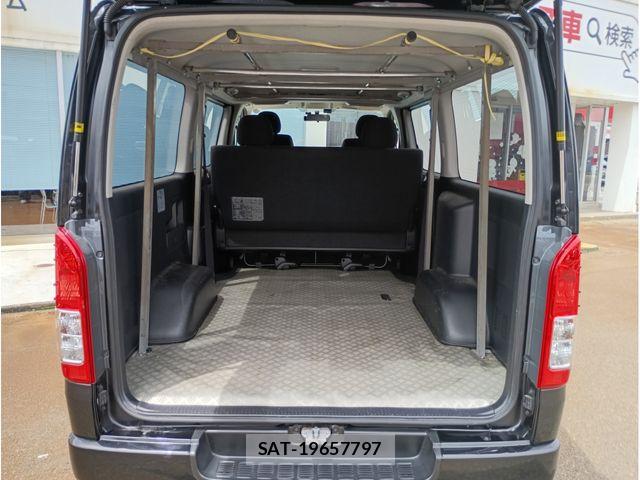 Toyota HIACE VAN 2016-03 7902690-22