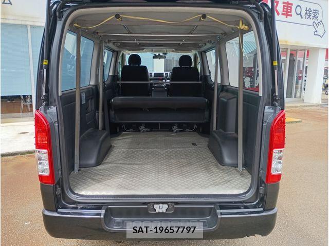 Toyota HIACE VAN 2016-03 7902690-23