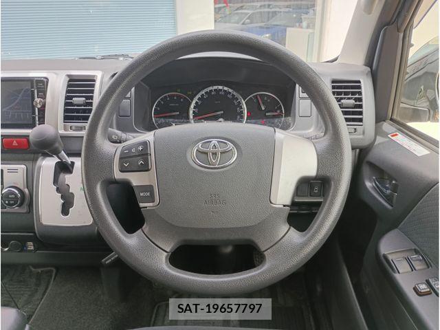 Toyota HIACE VAN 2016-03 7902690-3