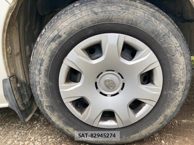 Toyota HIACE VAN 2019-05 7961938-9