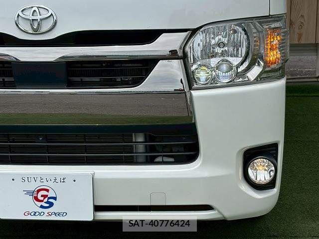 Toyota HIACE VAN 2021-12 7961933-18