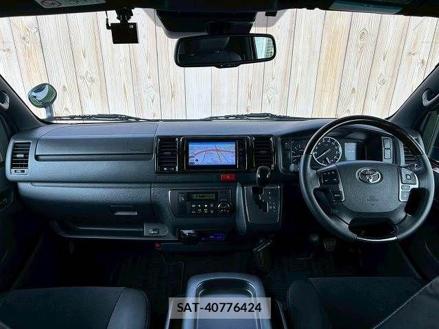 Toyota HIACE VAN 2021-12 7961933-2