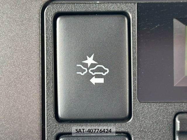 Toyota HIACE VAN 2021-12 7961933-7