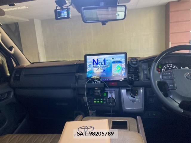 Toyota HIACE VAN 2025-05 7961932-11