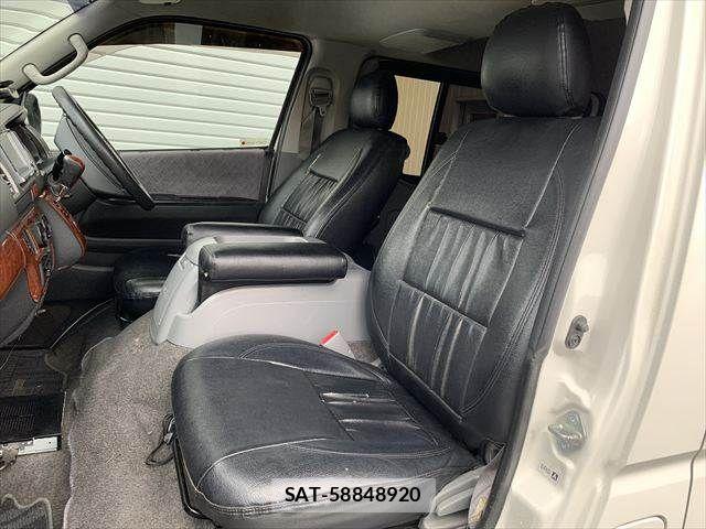 Toyota HIACE VAN 2007-11 7961937-23