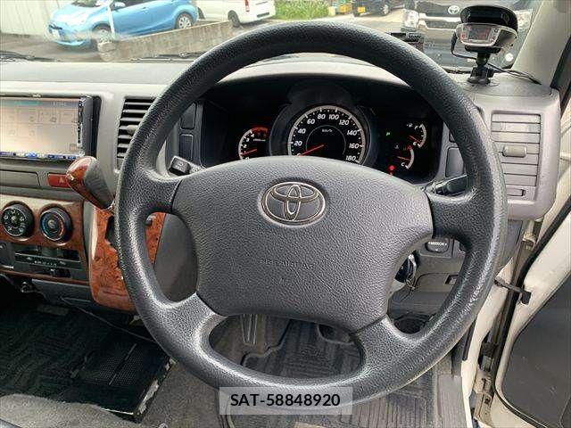Toyota HIACE VAN 2007-11 7961937-8