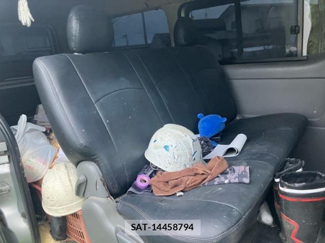 Toyota HIACE VAN 2006-03 7961940-12