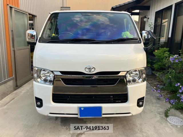 Toyota HIACE VAN 2024-08 7979395-1