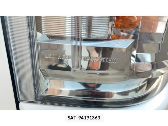 Toyota HIACE VAN 2024-08 7979395-28