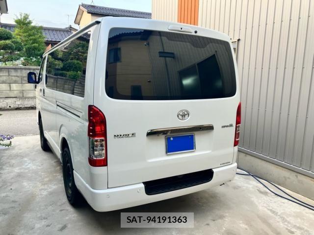 Toyota HIACE VAN 2024-08 7979395-5