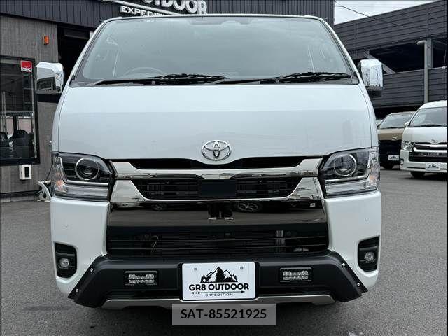 Toyota HIACE VAN 2026-06 7979389-1