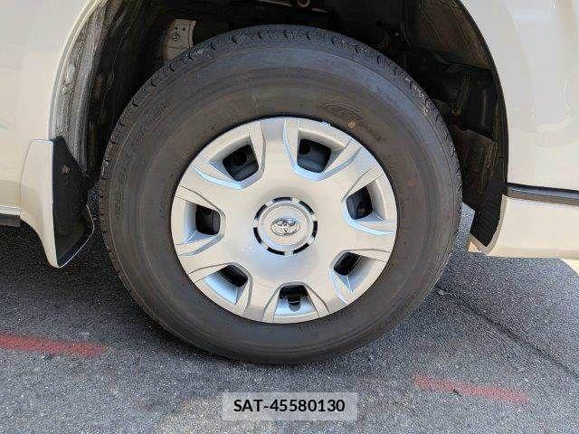 Toyota HIACE VAN 2020-04 7979400-13