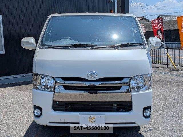 Toyota HIACE VAN 2020-04 7979400-14