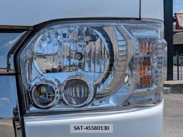 Toyota HIACE VAN 2020-04 7979400-21