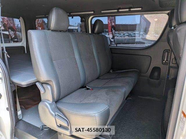 Toyota HIACE VAN 2020-04 7979400-8