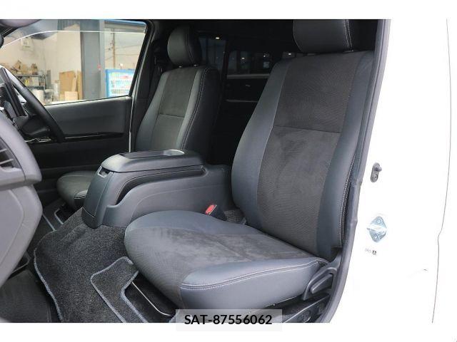 Toyota HIACE VAN 2021-01 7979392-12