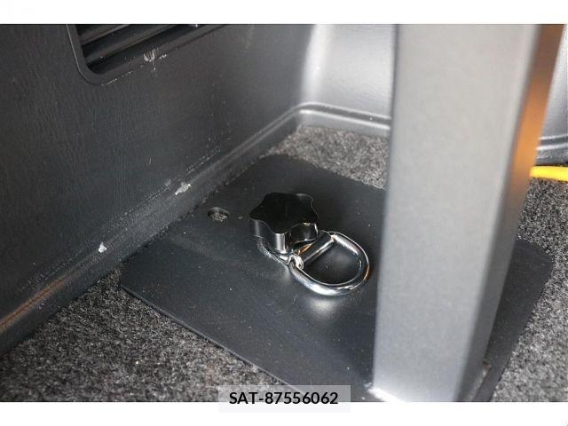 Toyota HIACE VAN 2021-01 7979392-18